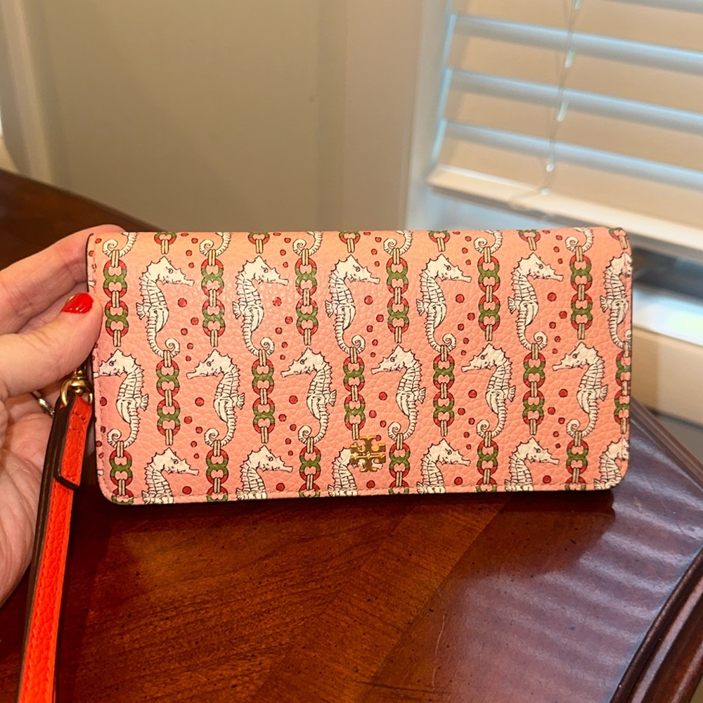 Tory Burch wallet